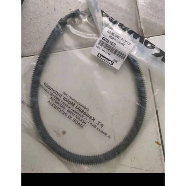 Selang rem belakang ninja r ss original