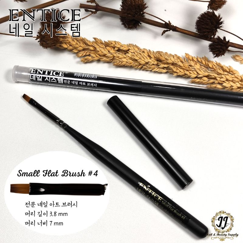 

Entice Professional Nail Art Brush / Kuas Nail Art , Small Flat Brush #4 / Aksesories Nail Art / Nail Acc / brush art / kuas nail art korea / kuas gambar nailart ori korea / kuas nail art