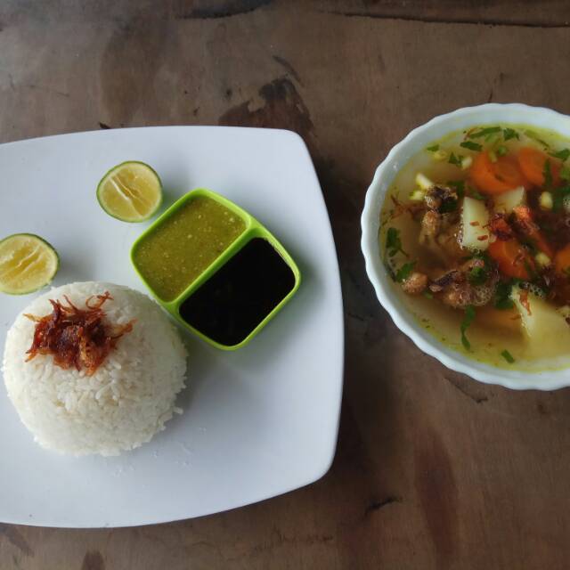 

Nasi SOP Ayam