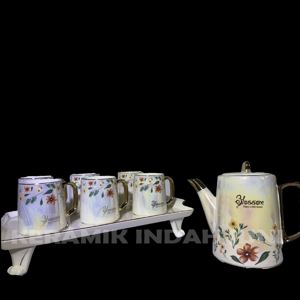 1 Set Cangkir + Teko + Nampan Keramik Mewah