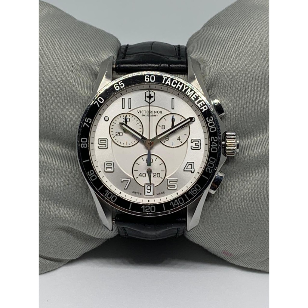 Jam tangan Victorinox Swiss Army - Classic Chrono