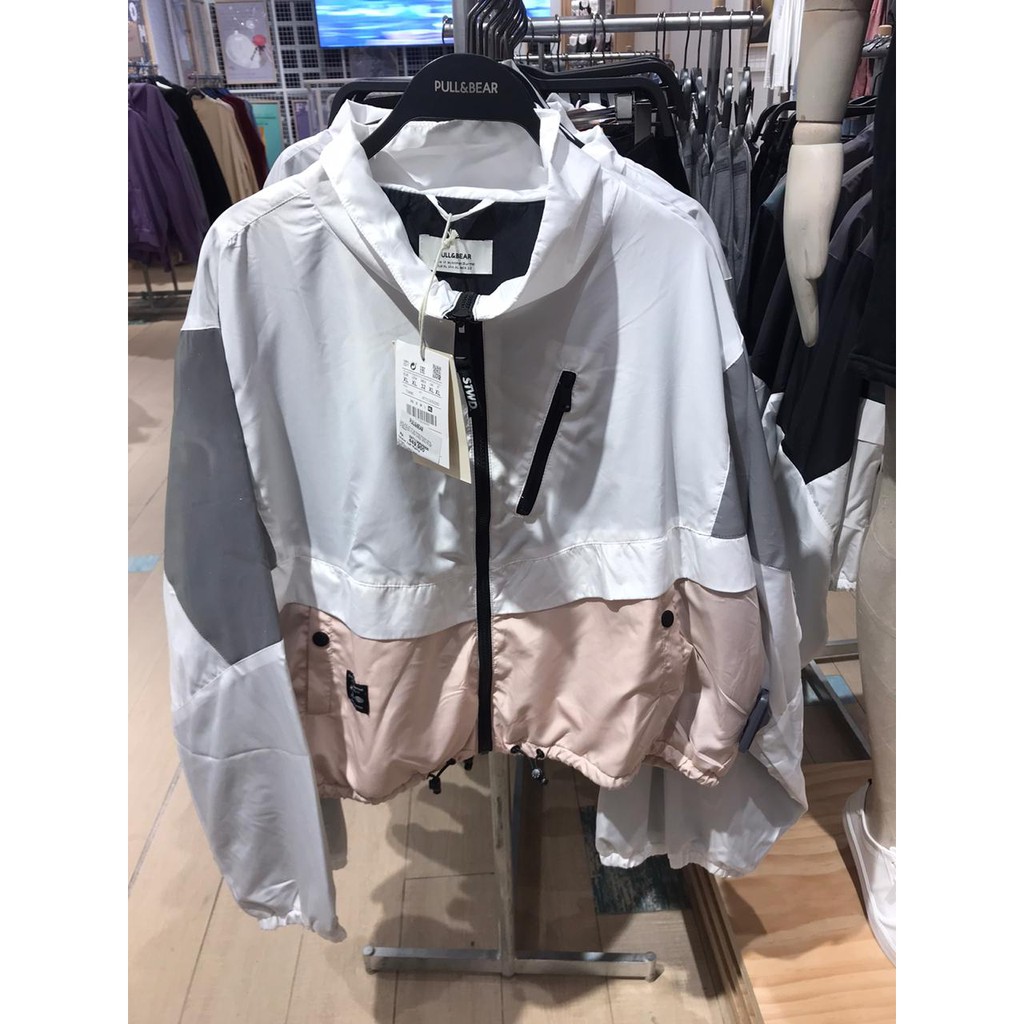 [ JASTIP ] Jaket Parasut Wanita PULL & BEAR