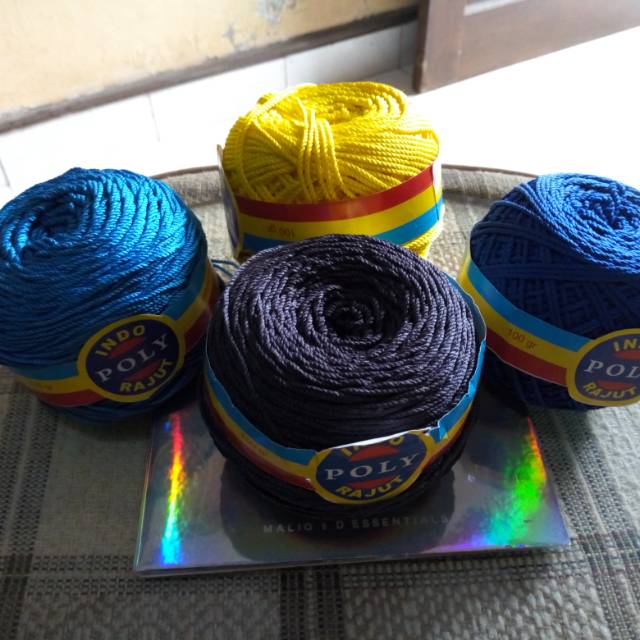 Benang rajut poly indo 100 gr kilap
