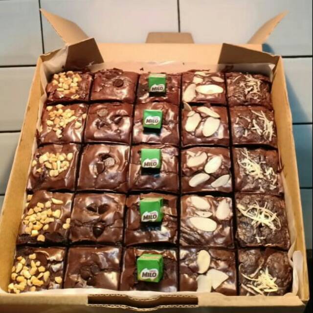 

fudgy brownies sekat premium