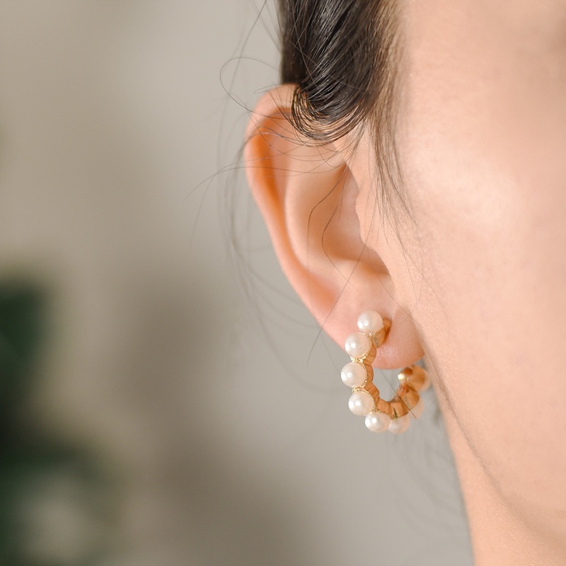 Anting Stud Bentuk Bulat Geometris Aksen Mutiara Bahan Resin Gaya Vintage Korea Untuk Pesta Pernikahan