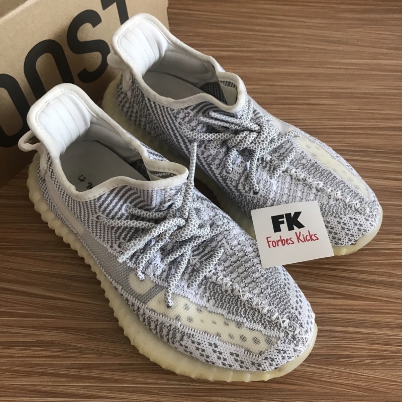 harga yeezy black reflective