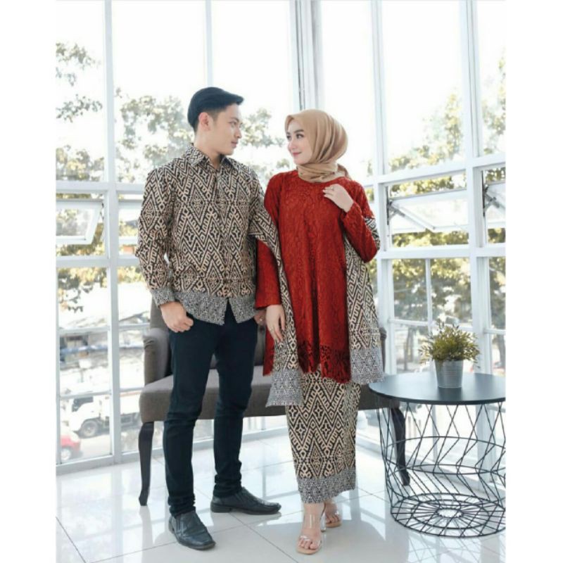 Batik Couple Laskita Kebaya Modern - Set Kebaya Couple Tunik Brokat Tulle Mutiara Premium - Set Kebaya Lamaran Tunangan - Set Baju Seserahan - Kebaya Bridesmaid Laffeya Tunik