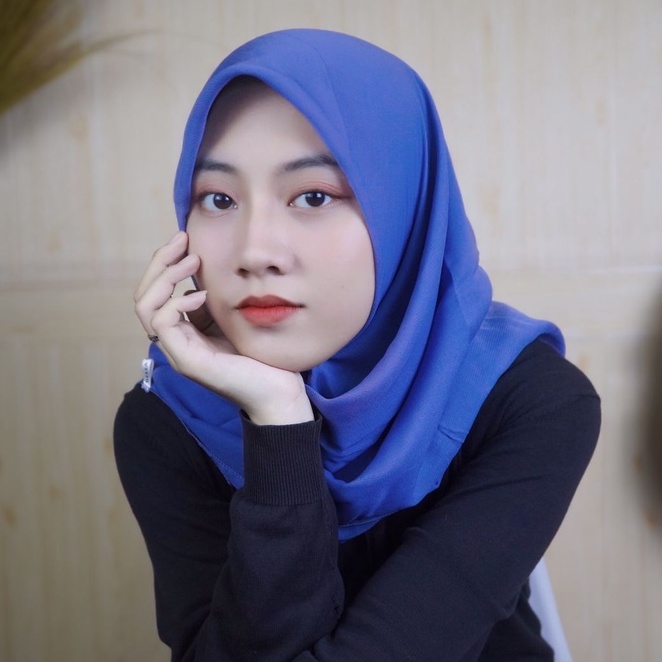 Jilbab Bella Square Segi Empat Daily Basic Hijab Kerudung Polos Polycotton Premium by Li Jimin Hijab-Denim