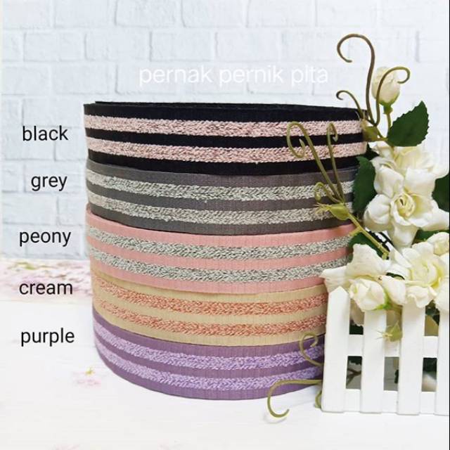 

PITA KOREA STRIPED WOOLY 2.5CM