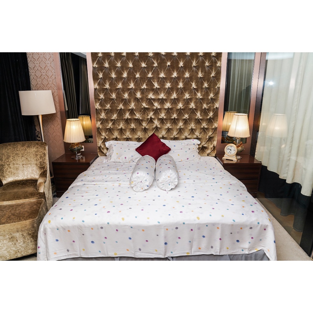 QUILT COVER SET TENCEL 100% - WHITE POLKA (TANPA SPREI)