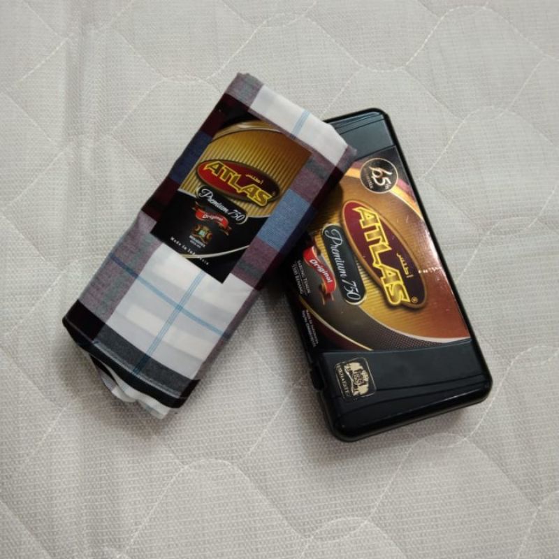 sarung atlas premium 750 cp motif kotak-kotak