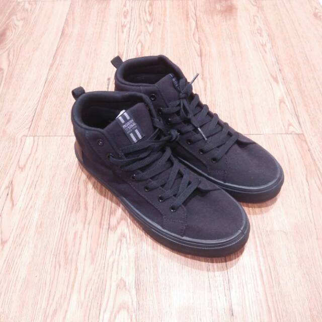 Sepatu sekolah hitam keren untuk anak dan dewasa pria bata north star  original
