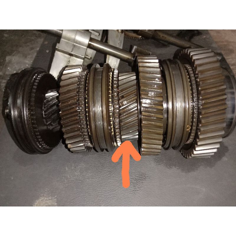 gigi 3(tiga) transmisi canter PS 125