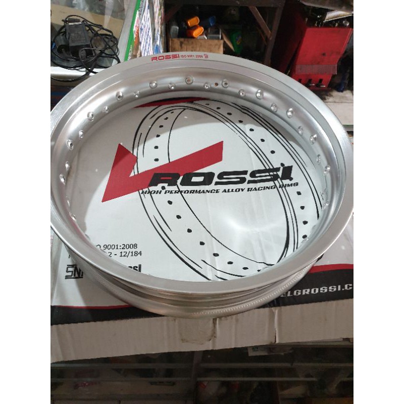 velg rossi wm 300 x 17 silver polish (hole 36)