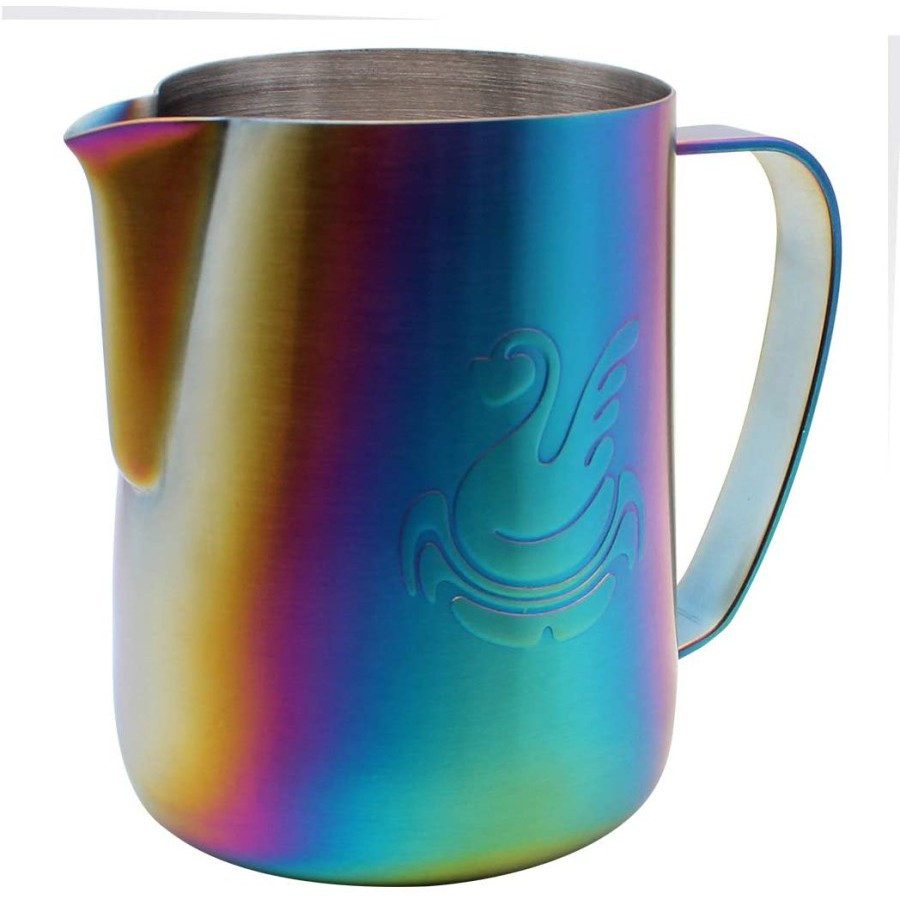 Milk Jug Latte Art JibbiJug MUSKETTER Original 600 ml – FREE Kopi 