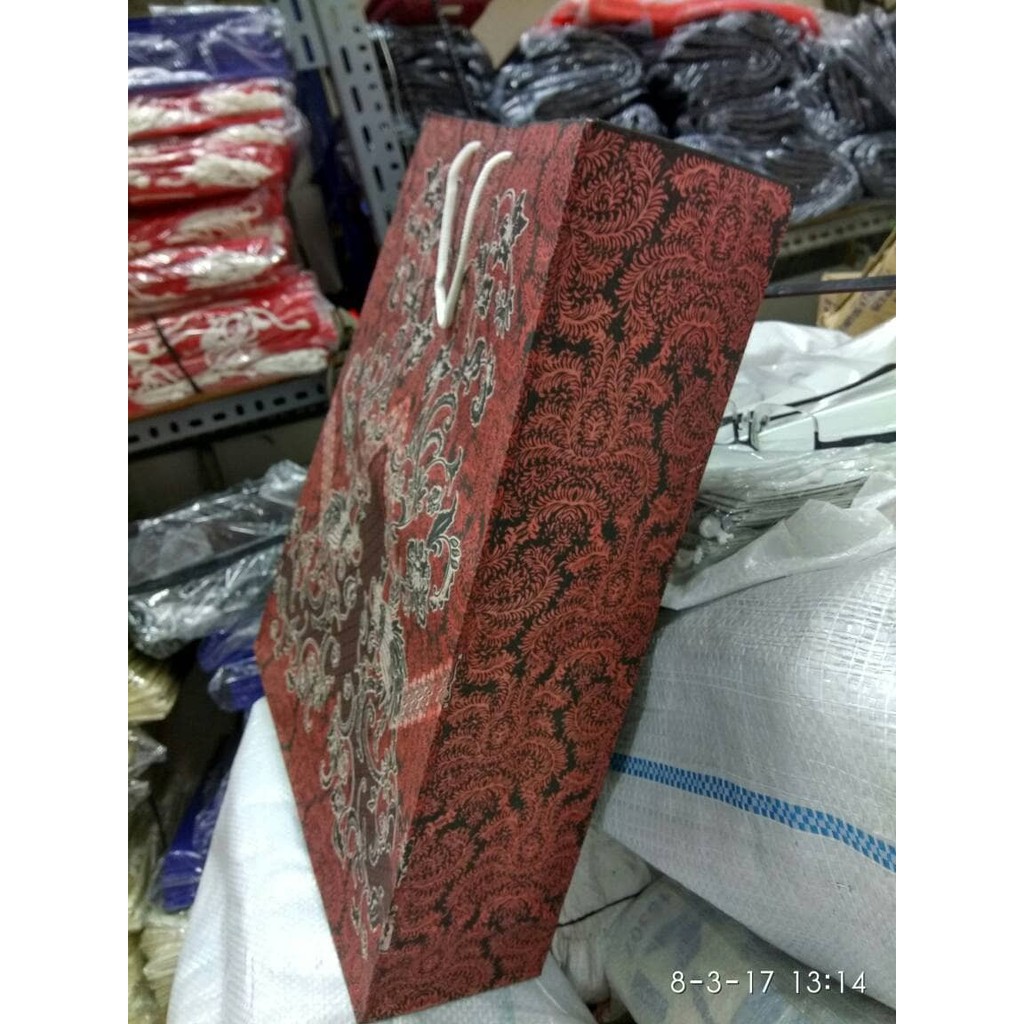 

FRESH Paper Bag Batik BESARKarton doff ISTIMEWA