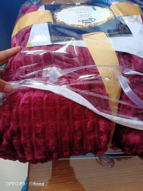 Selimut Bulu Polos Vallery Quincy Halus Lembut Panjang Ukuran 160x200 Dewasa Murah - Ijn Plaza