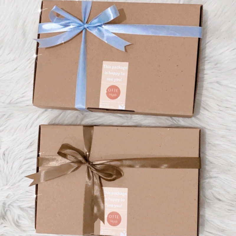 

BF Label - HAMPERS Gift Box (TIDAK BISA HANYA BELI BOX YA) Box Hadiah dengan Kartu Ucapan Idul Fitri