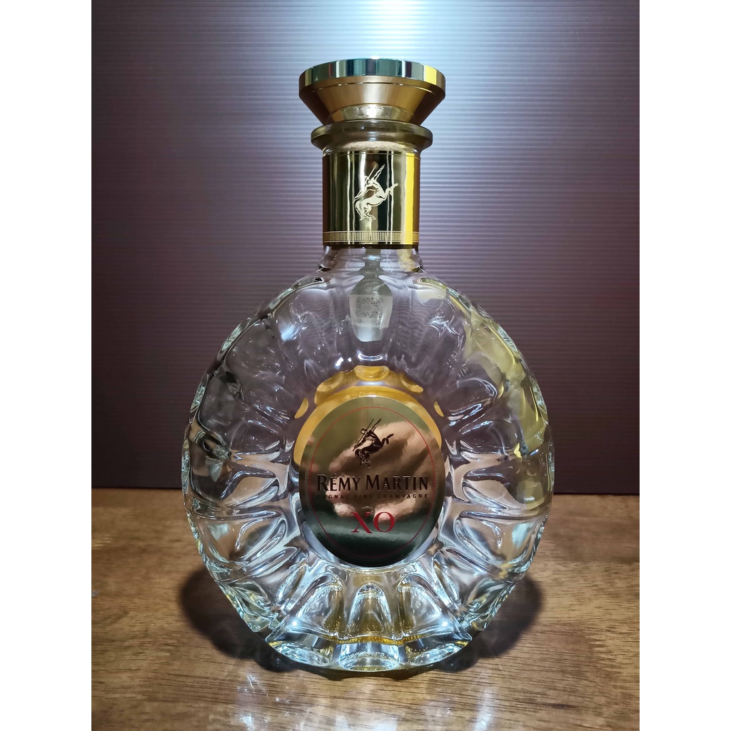 Botol bekas miras Remy Martin Cognac XO 700 ML
