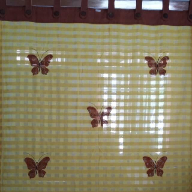 GORDEN VITRACE TENUN ATBM PRODO LUKIS KUNING