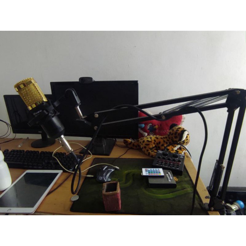 MIC BM - 800 PLUS STAND + webcam + soundcard