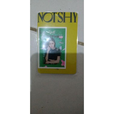 photocard ryujin not shy