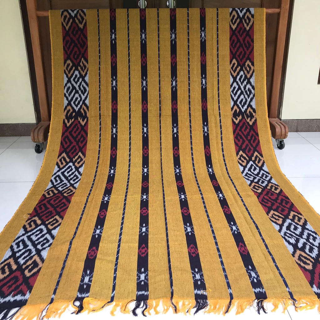 Kain Tenun Ikat Blanket Etnik Asli Motif Sumba NTT Asmat Lombok Papua Dayak Toraja Bali Jepara