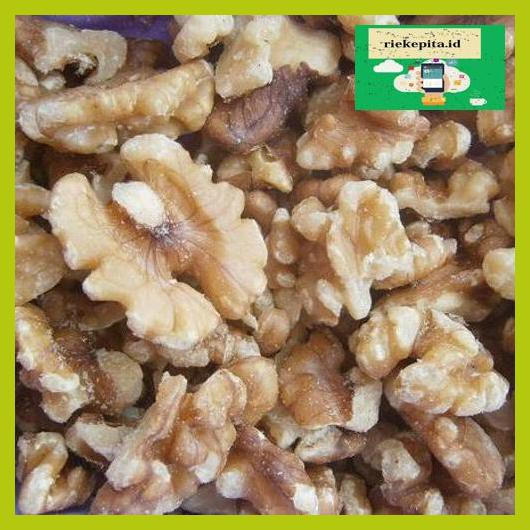 

5Yer67R- Kacang Walnut Oven / Matang 500Gr T7Rty67-
