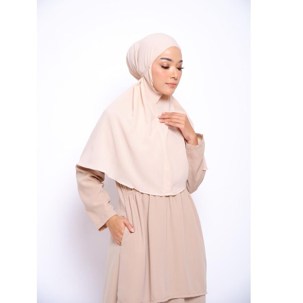 Grosiran Murah ZM Zaskia Mecca - Izy Beige Hijab Kerudung Bergo