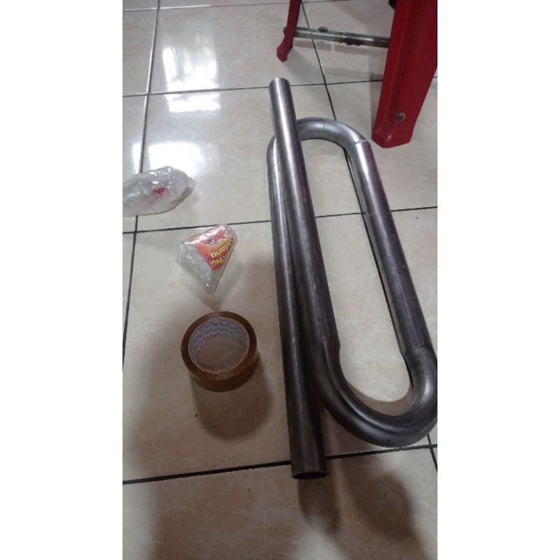 pipa lilitan knalpot mobil