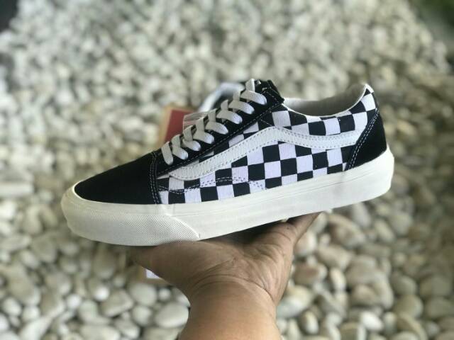 Vans Premium Oldskool Checkboard OG Black White