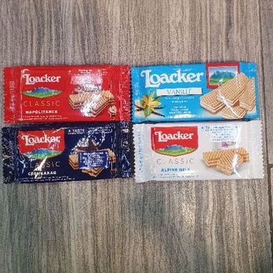 

Loacker Quadratini wafer biskuit IMPORT COKLAT CREMKAKAO / VANILA / KACANG / MILK 45gr