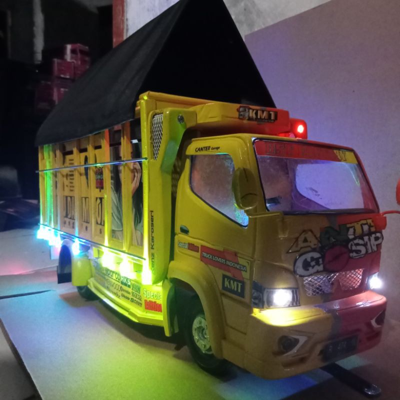 Truk oleng kayu asli trek oleng mania truck oleng berlampu miniatur truk bisa belok bisa oleng parah