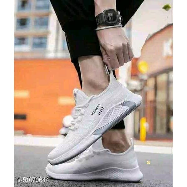 sepatu sneackers hangout pria tebaru RUNNING SHOES simple murah COD - sepatu running