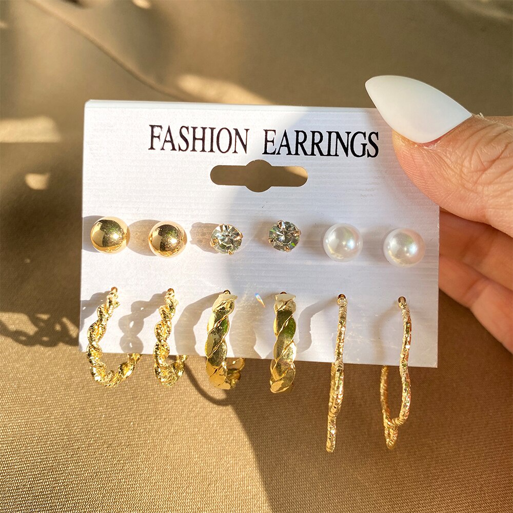 12pcs / Set Anting Hoop Geometris Warna Emas Aksen Mutiara Gaya Vintage Punk Untuk Wanita