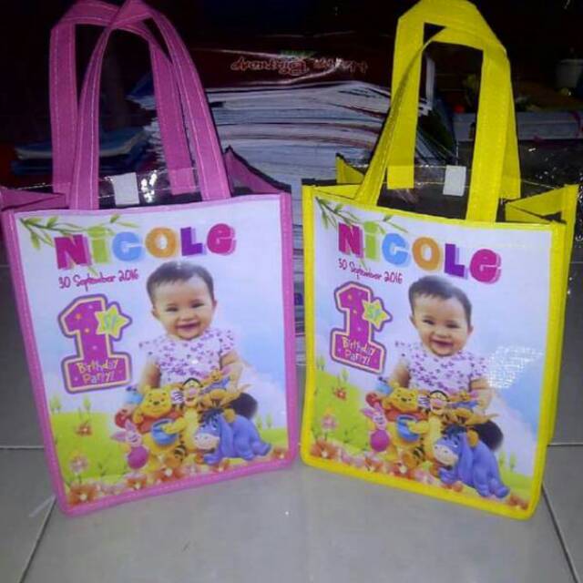 

TAS ULTAH MURAH DESAIN CUSTOM