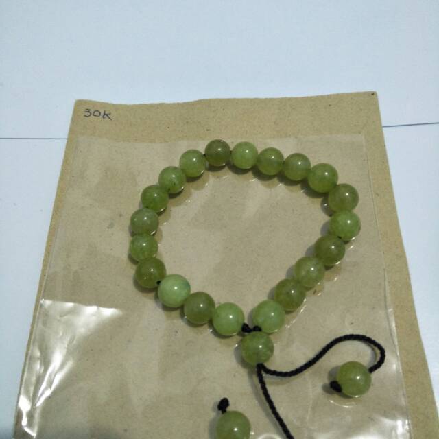 Gelang Batu Khas Kalimantan