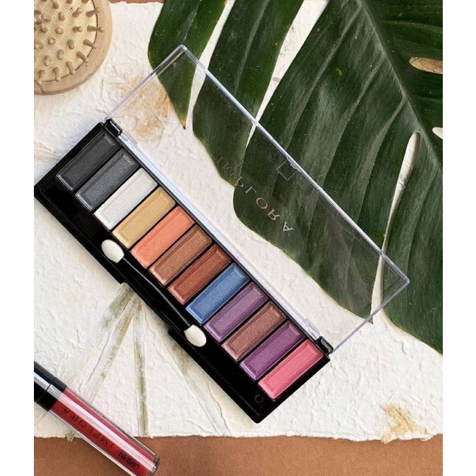 IMPLORA EYE SHADOW