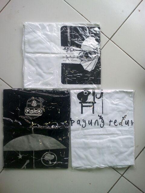 Payung Teduh Kaos / Berdua Lebih Baik