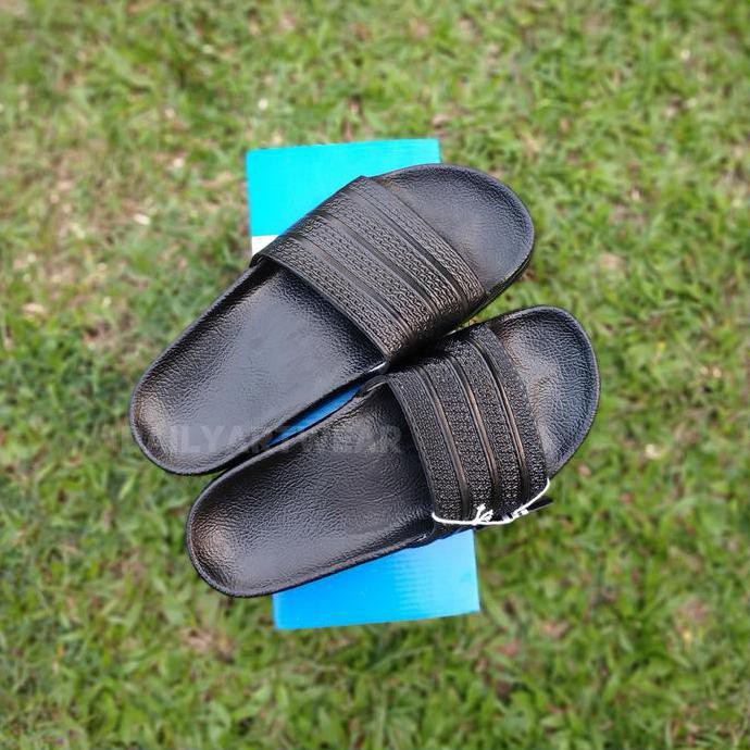 NEW STOCK SANDAL SLIDE ADIDAS ADILETTE PRIA SENDAL SLOP ON SLIPPER CASUAL SPORT - PUTIH, 40 PRODUK