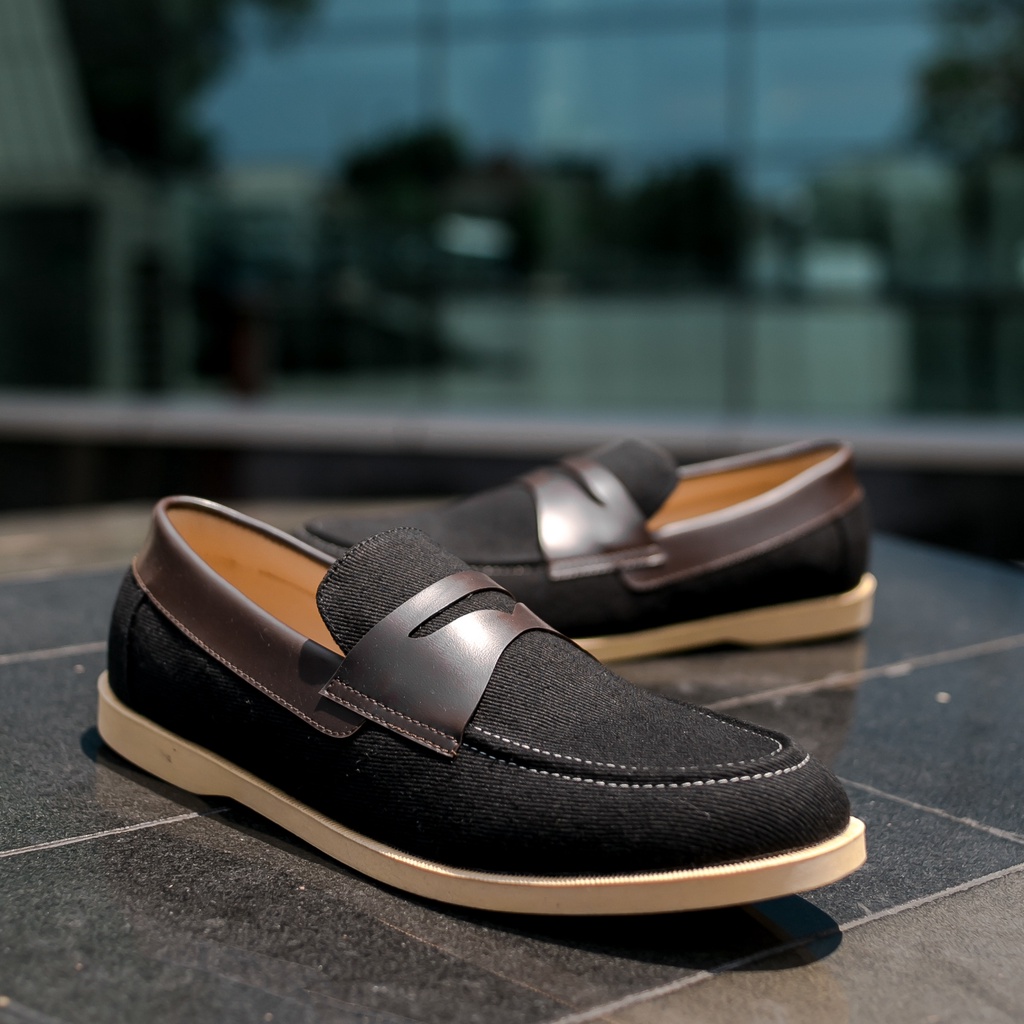 ELVRA Footwear - Sepatu Formal Pria Slip On Loafer Casual - Flow Black Cream Canvas