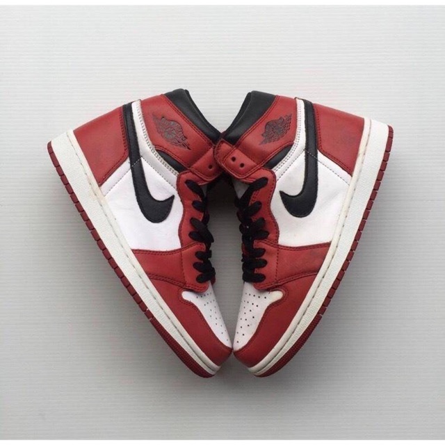 air jordan retro red white black