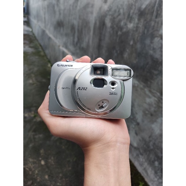 DIGICAM FUJIFILM FINEPIX A202 LOW MP MEGAPIXEL MEGAPIXELS