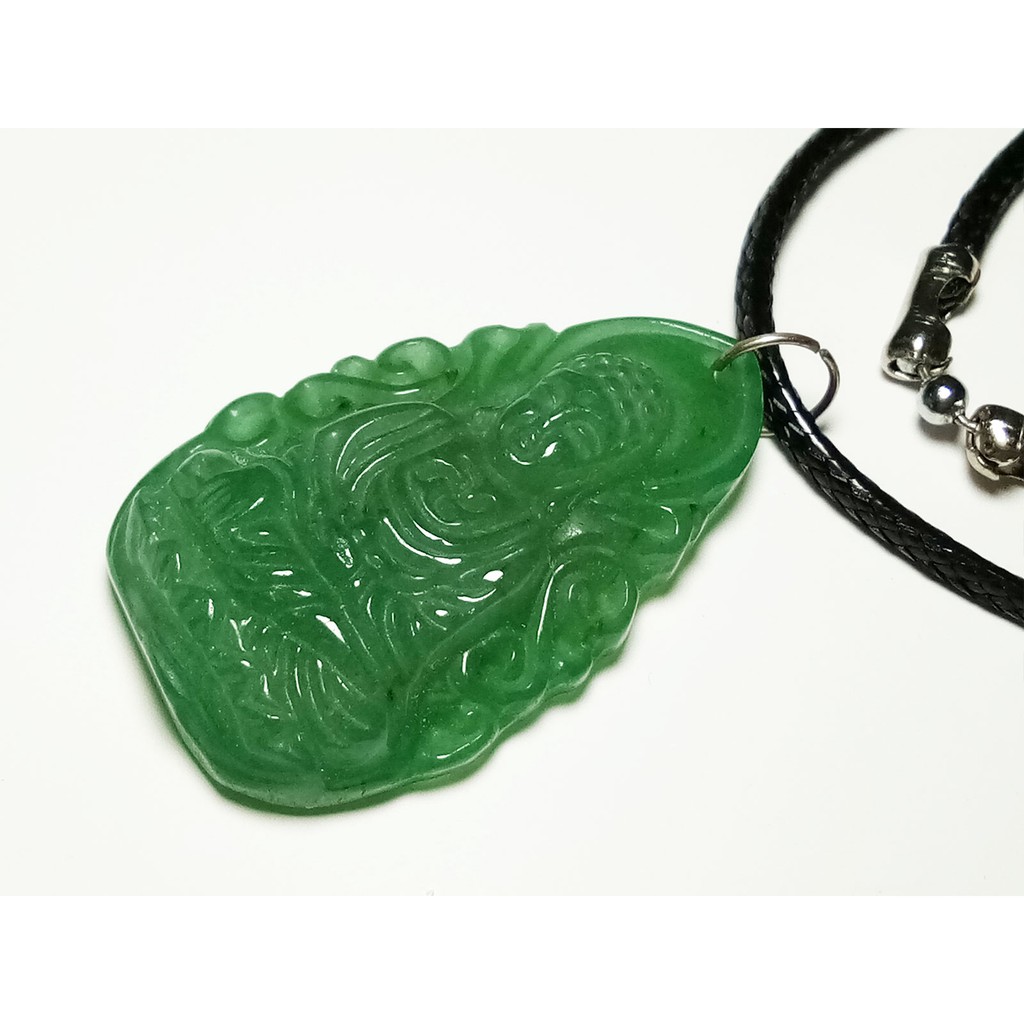 VeE Kalung Liontin Batu Giok Hijau Ukiran Budha Asli Burma VeE Kalung Liontin Batu Giok Hijau Ukiran Budha Asli Burma
