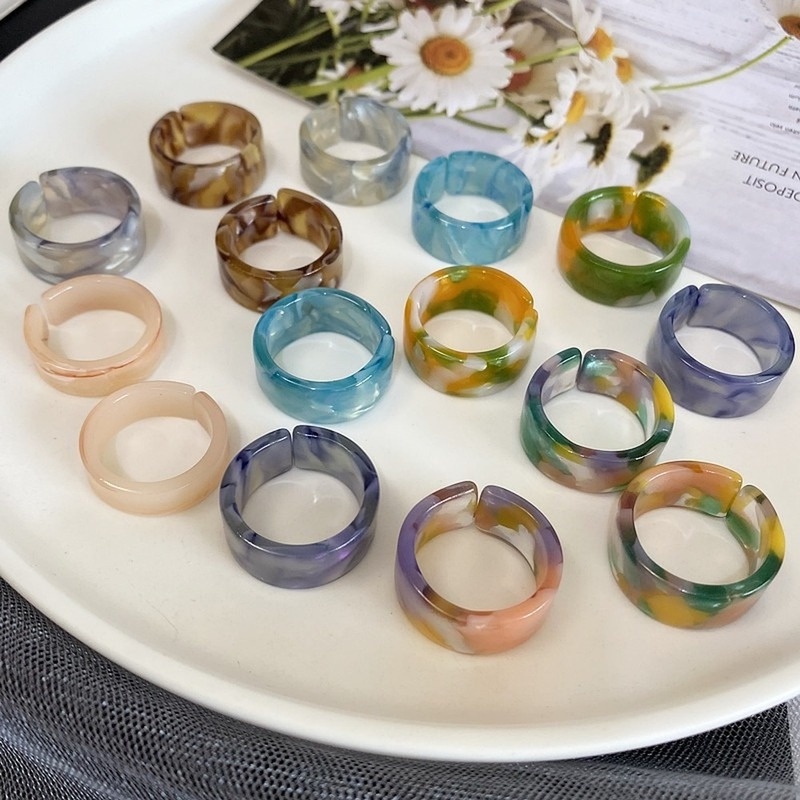 2022 Cincin Retro Sexy Model Terbuka Bahan Resin Akrilik Jelly Warna Campur Untuk Wanita