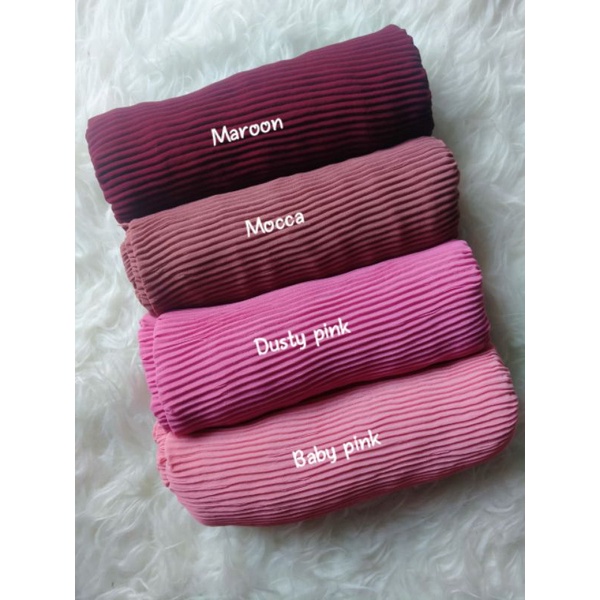 PASHMINA FULL PLISKET CERUTY TANPA GARIS TENGAH