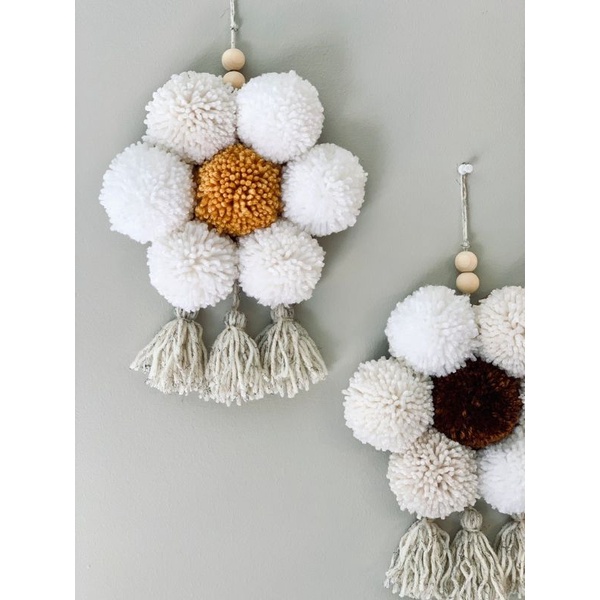 (READY STOK) pompom flower / macrame wall hanging (HD 159)