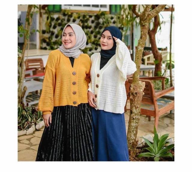 MARINKA KNITE CARDY