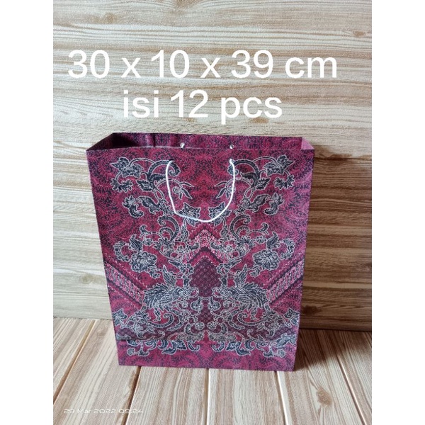 

Paperbag/ shopping bag batik uk 30x10x39cm