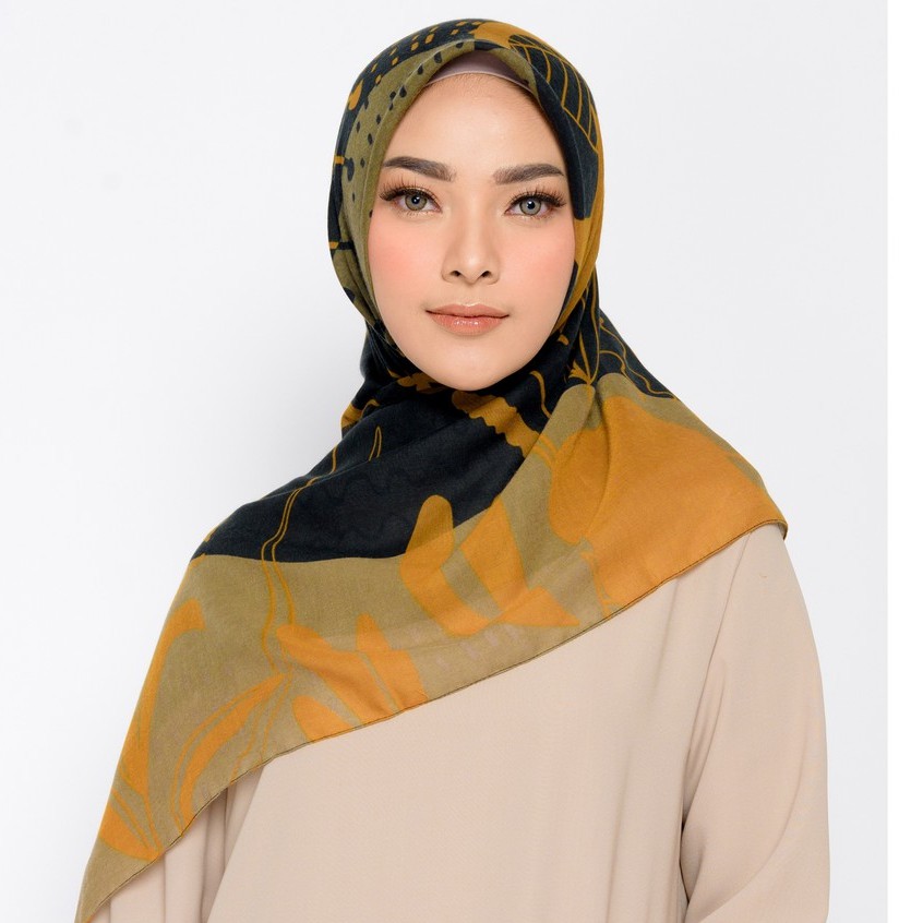 ZM Zaskia Mecca - Malea Mustard Black Scarf Kerudung Segi Empat
